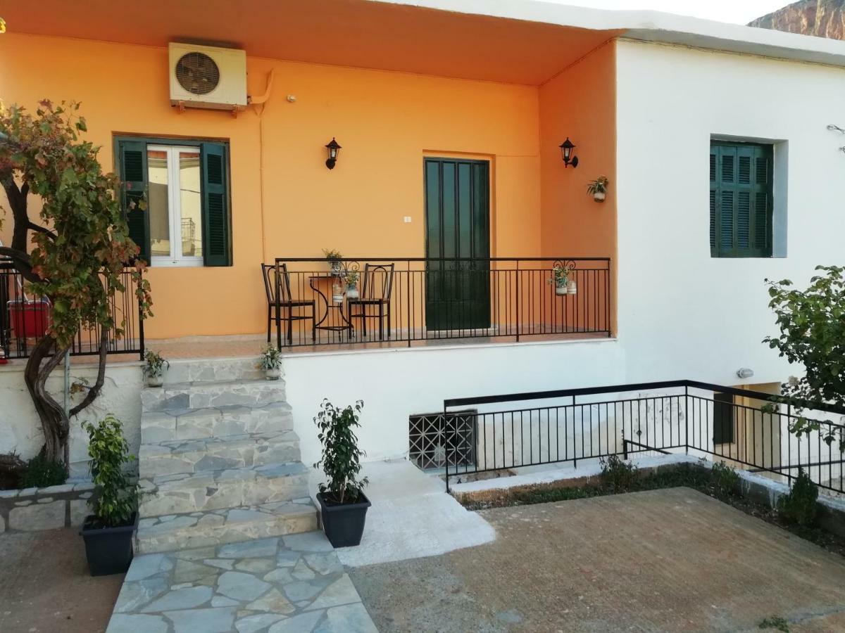 Nala'S House Apartment Leonidio Luaran gambar